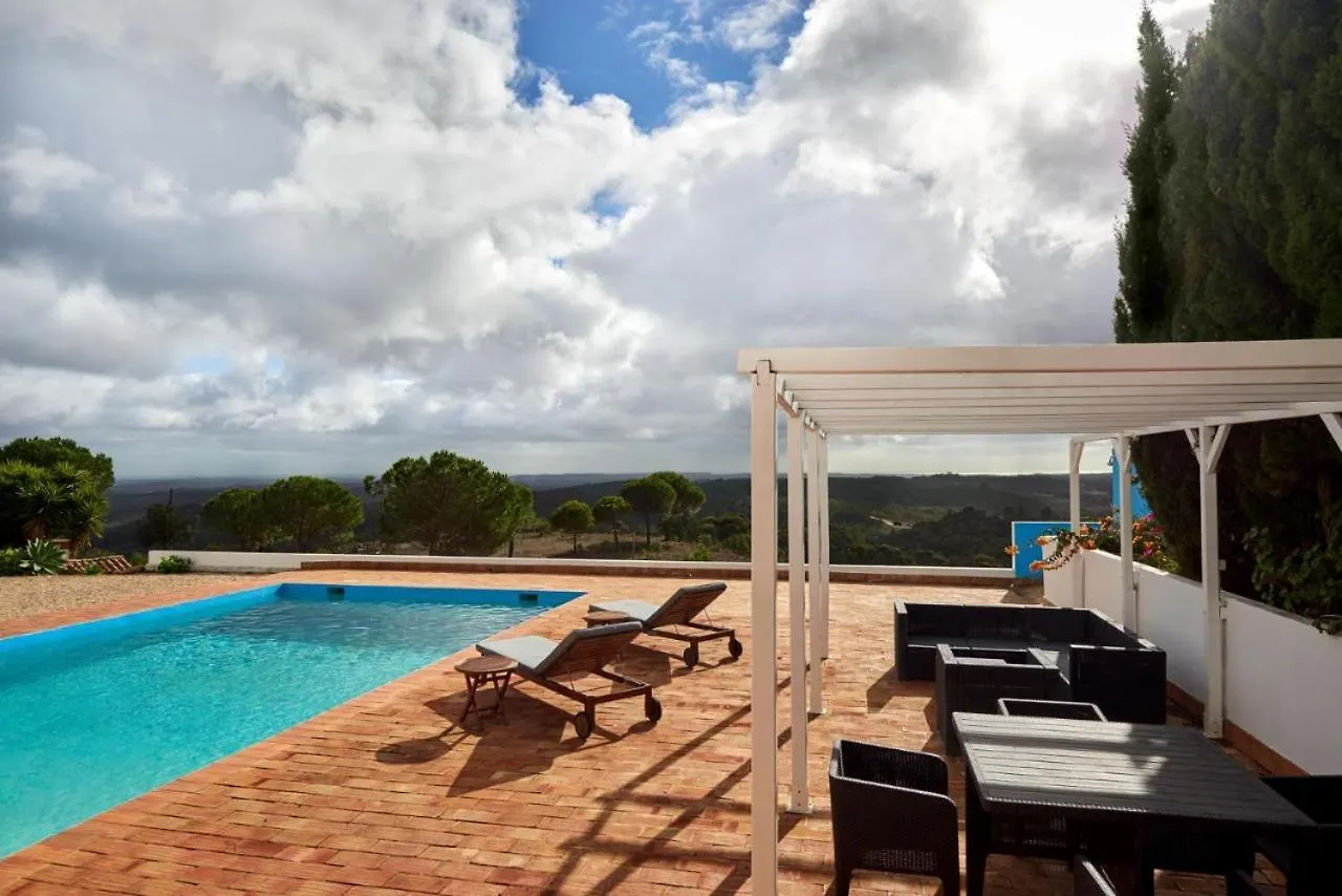 Alto Da Lua Bed & Breakfast Bordeira