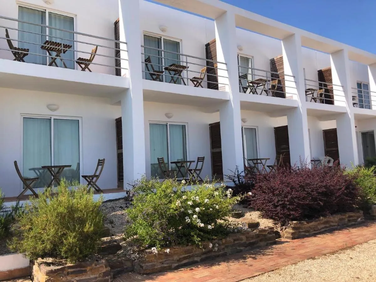 Alto Da Lua Bed & Breakfast Bordeira