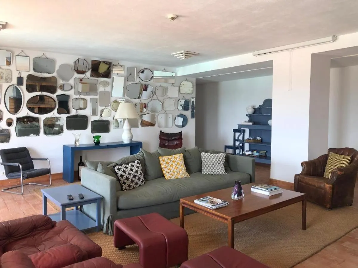 Alto Da Lua Bed & Breakfast Bordeira