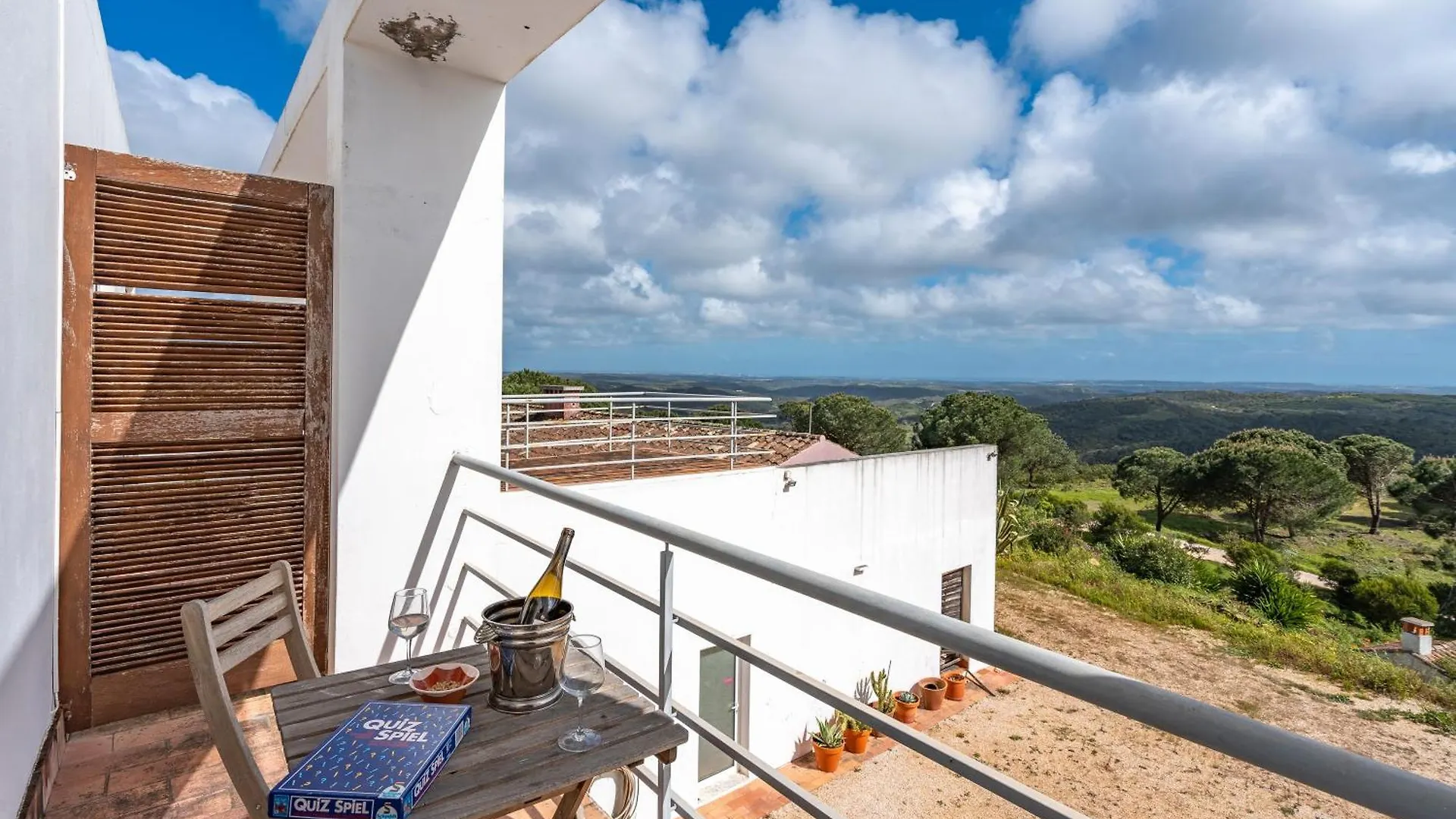 Alto Da Lua Bed & Breakfast Bordeira