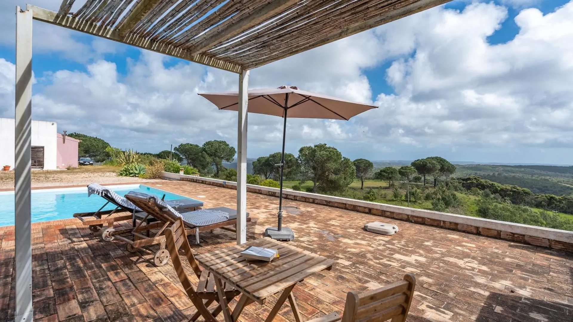 Alto Da Lua Bed & Breakfast Bordeira   Bordeira (Bordeira)