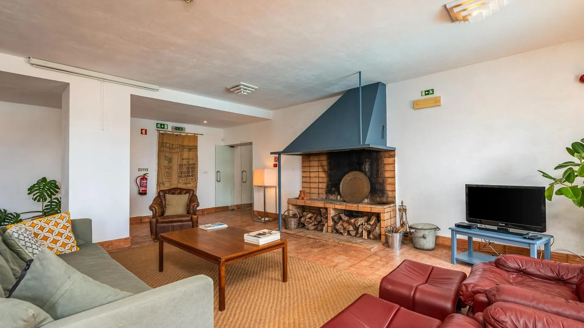 Alto Da Lua Bed & Breakfast Bordeira