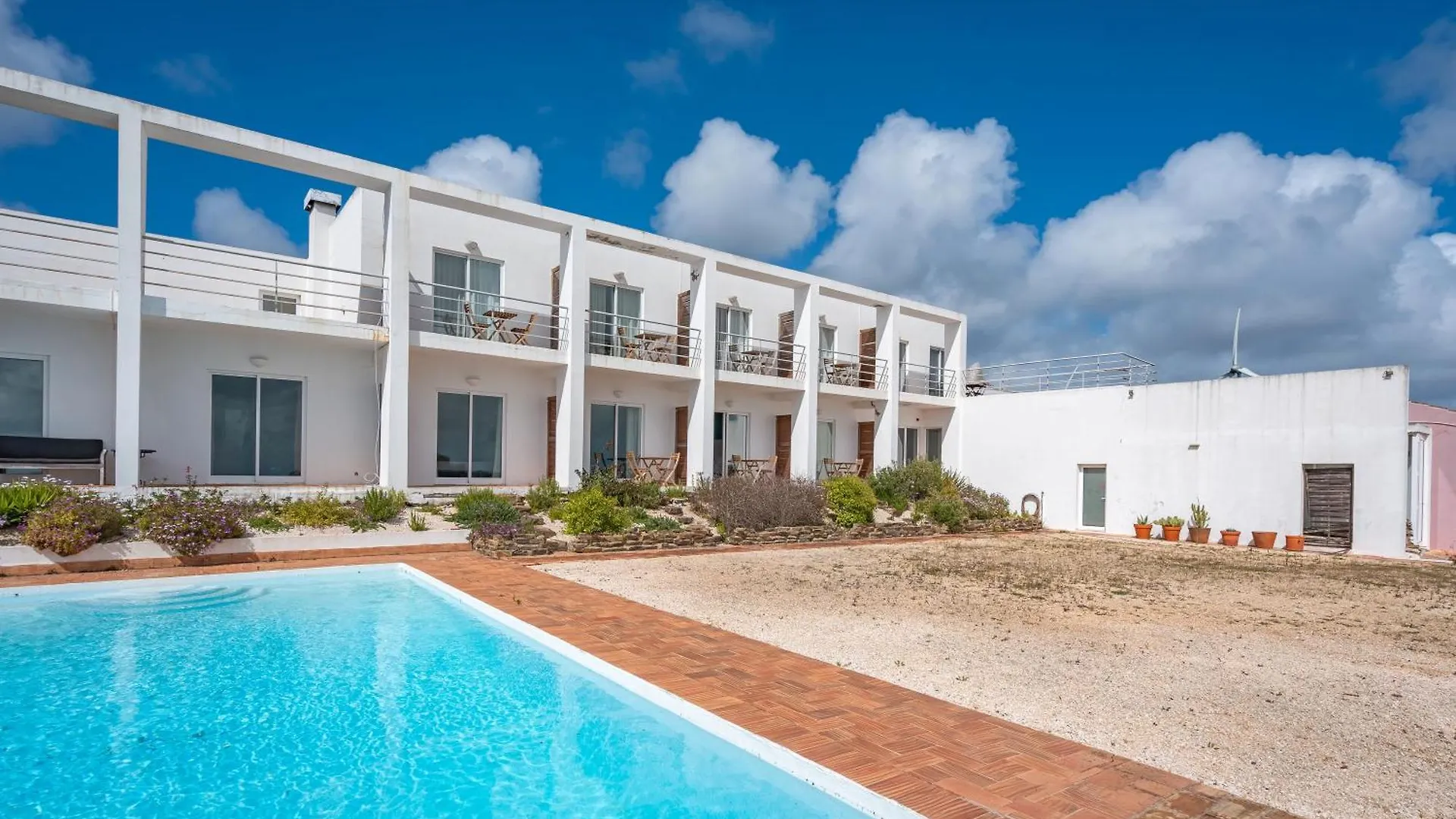 Alto Da Lua Bed & Breakfast Bordeira