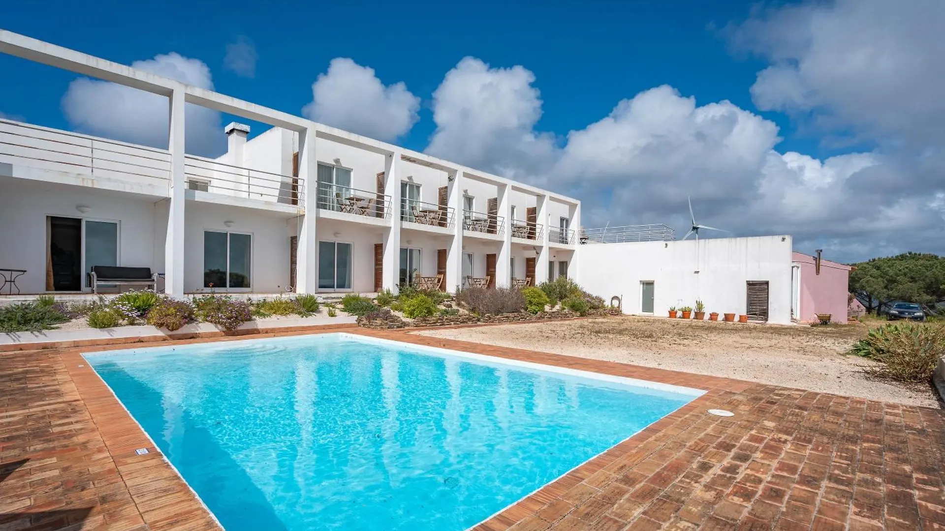 Alto Da Lua Bed & Breakfast Bordeira