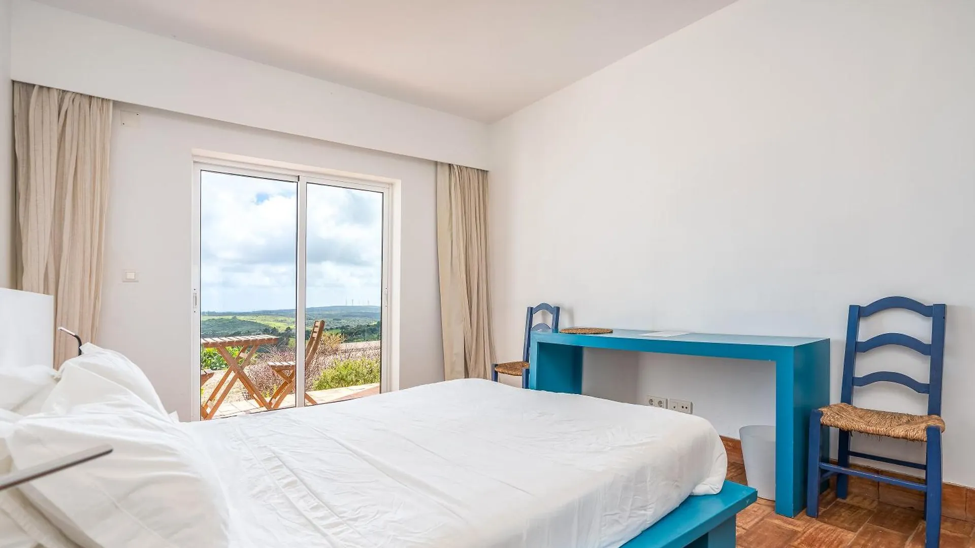 Alto Da Lua Bed & Breakfast Bordeira  Bordeira (Bordeira)