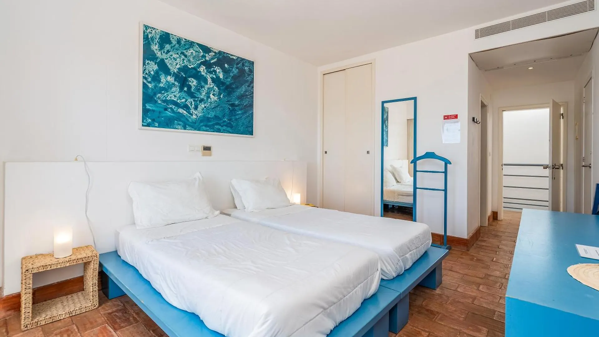 Alto Da Lua Bed & Breakfast Bordeira  Portugal