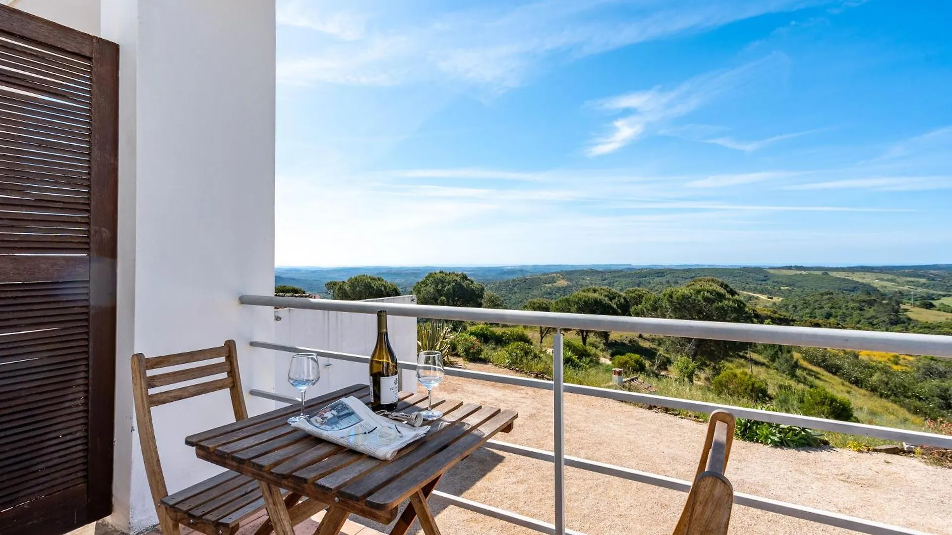Alto Da Lua Bed & Breakfast Bordeira  Portugal